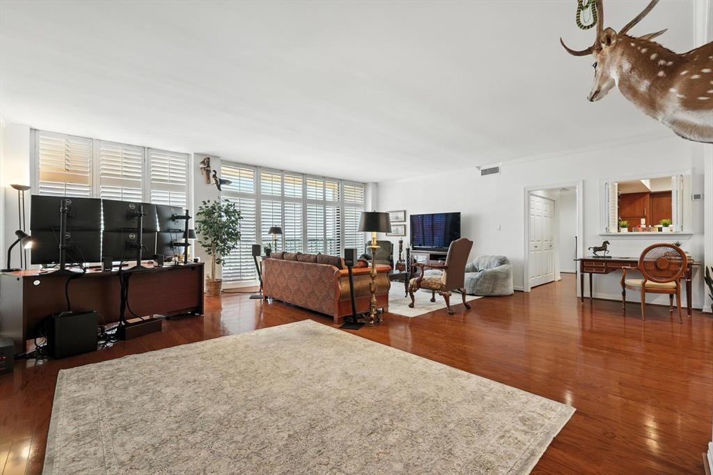 Bonaventure Condominiums - Residential