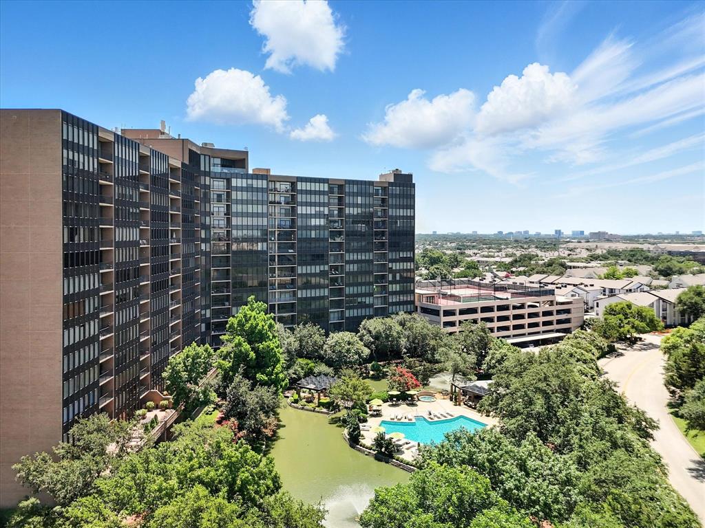 Bonaventure Condominiums - Residential