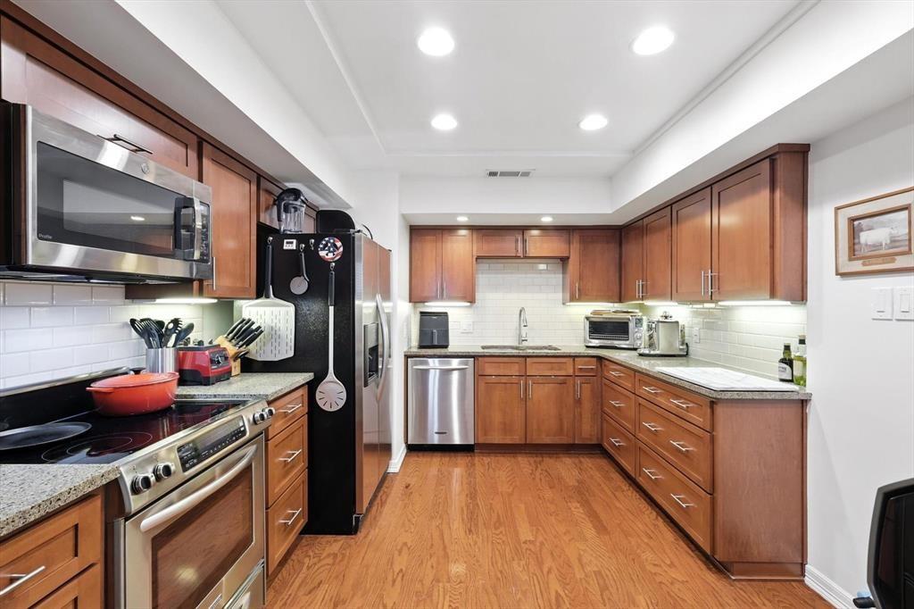 Bonaventure Condominiums - Residential