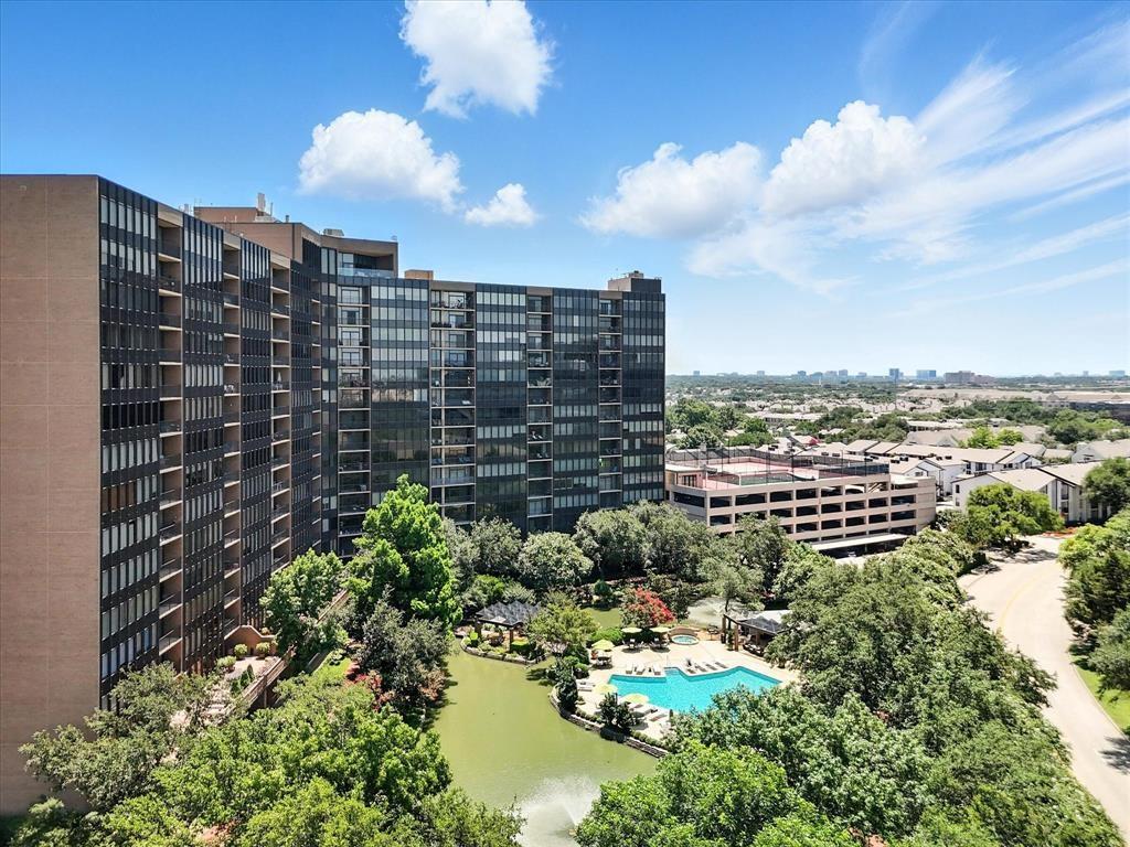 Bonaventure Condominiums - Residential