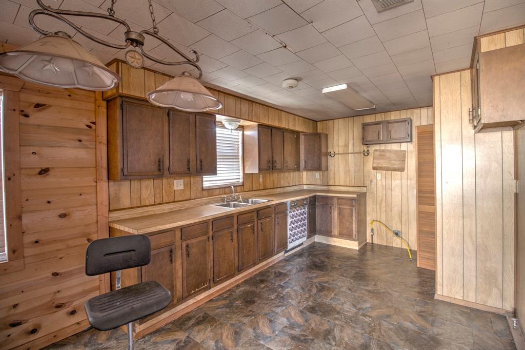 G1019 ACRES49 - Residential