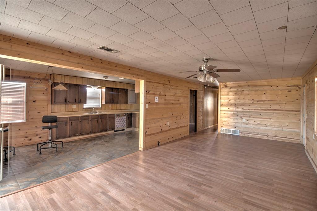 G1019 ACRES49 - Residential