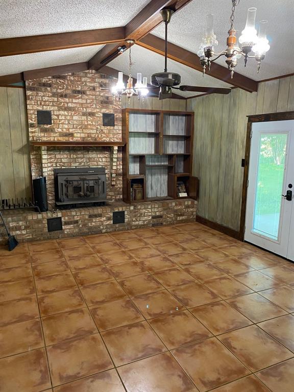 COUNTRY ESTATES - Residential
