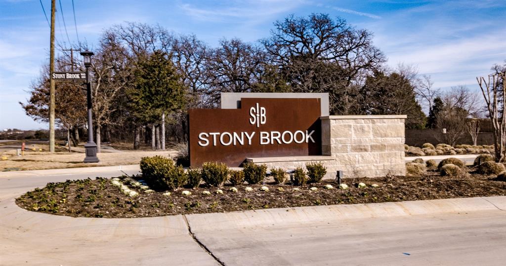 Stony Brook - Land