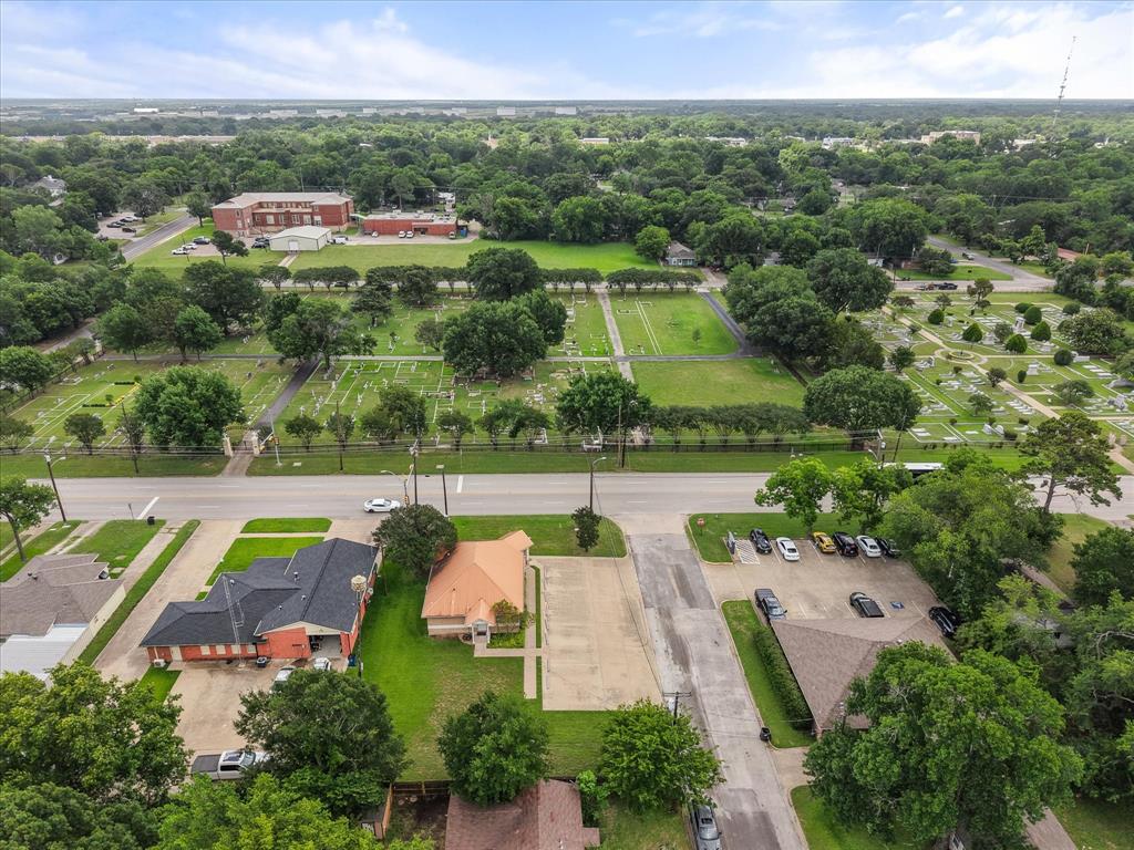Corsicana - Commercial Sale
