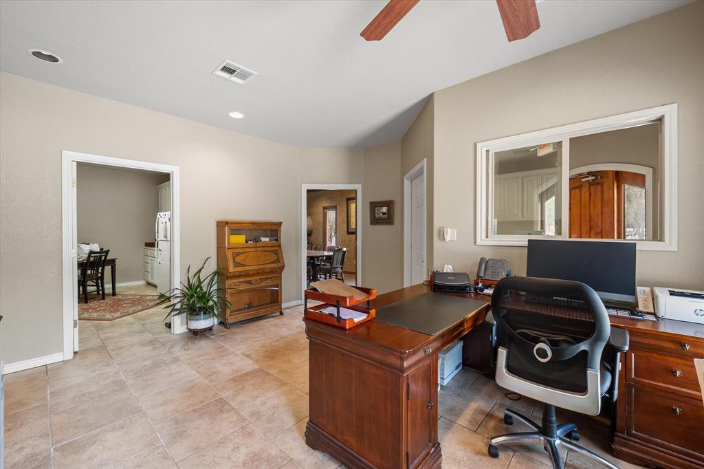 Corsicana - Commercial Sale