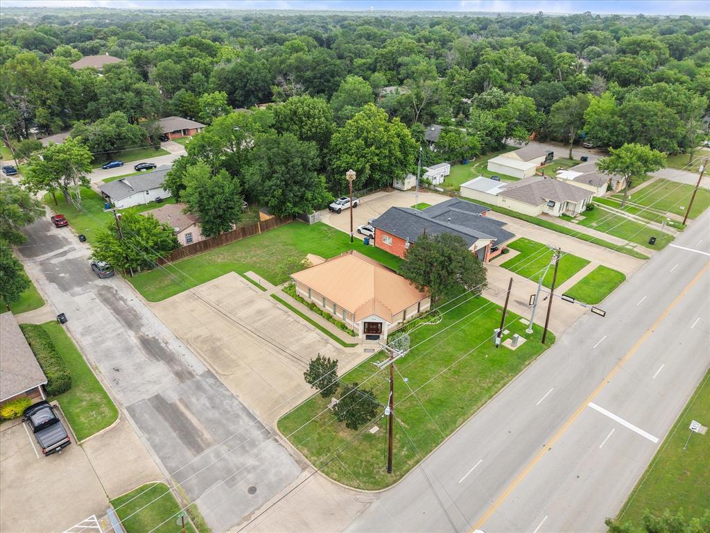 Corsicana - Commercial Sale