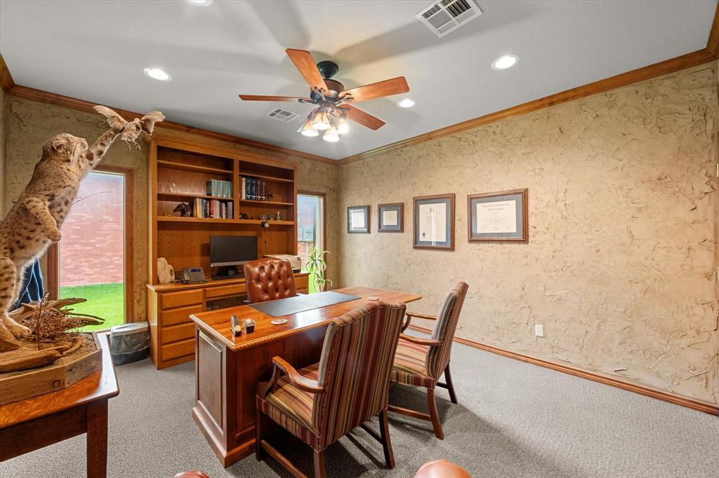 Corsicana - Commercial Sale
