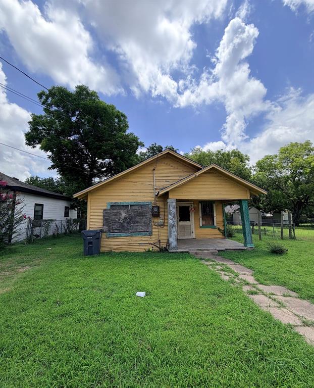 CAMPS 02 AVE - Residential