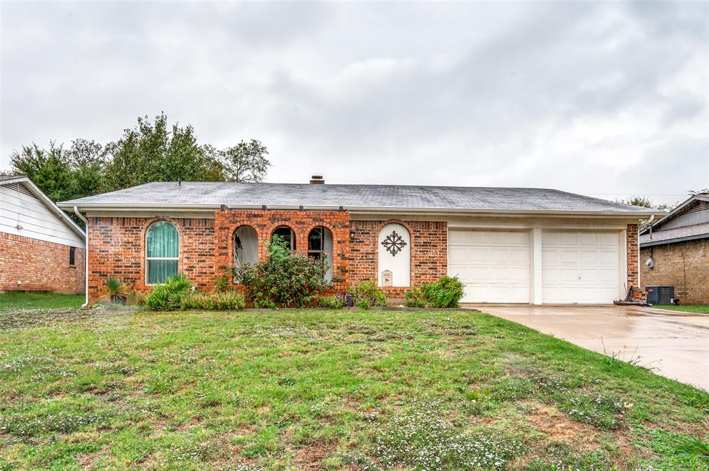 You will love this remodeled home with updates galore, and lots of windows for great natural light. Flooring, windows, HVAC, ceiling fans, paint, et al replaced approx. 3-4 years ago. The main bedroom is spacious with windows and the main bath has an oversized glass shower stall. Wonderful patio looks out to the decent-sized backyard. Ample-sized bedrooms with the main bedroom split from the other two, one with built-in shelves and a work desk. The cul-de-sac location is a big plus!