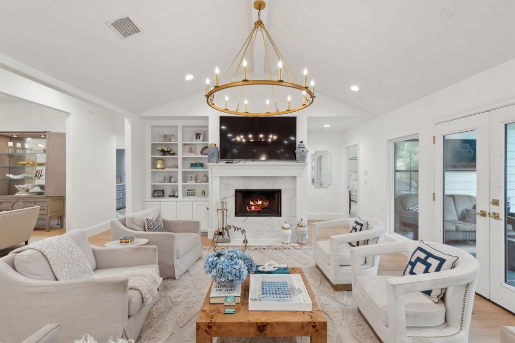 Forest Hills Rev - Residential
