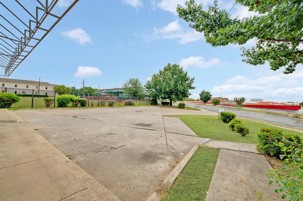Talley Roberson - Commercial Sale