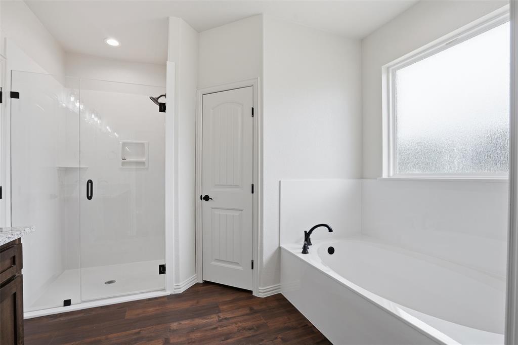Abst 824 TR 116 - Residential
