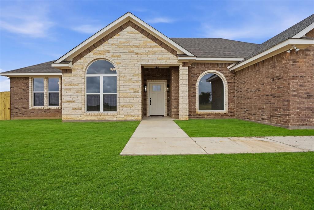 Abst 824 TR 116 - Residential
