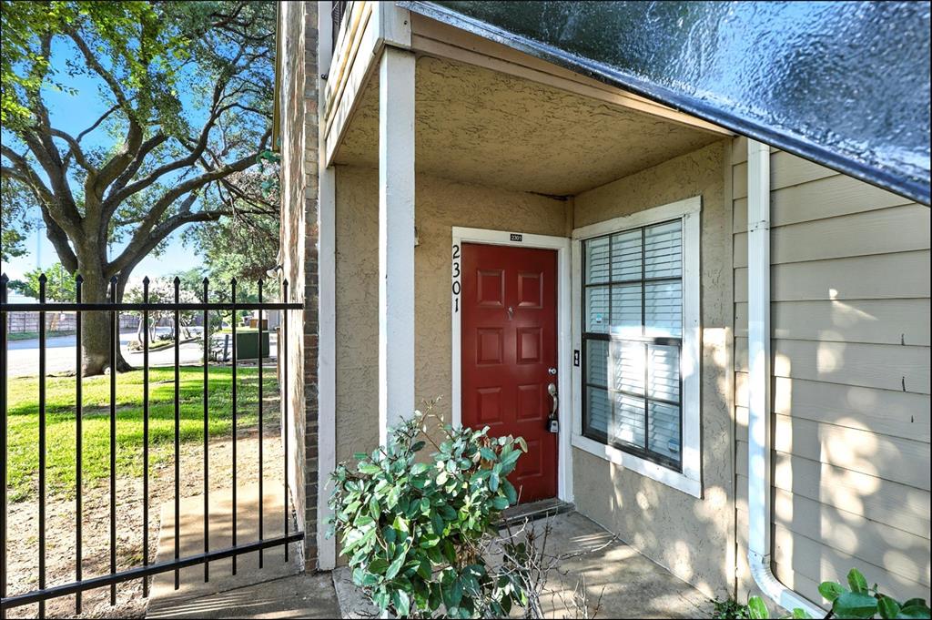 Welcome to your North Dallas retreat! This beautifully updated 2-bedroom, 2-bathroom condo, located in a desirable gated community in Dallas, TX 75287, offers the perfect blend of comfort and convenience. Spanning approximately 1,070 sq ft, this unit boasts recent updates including luxury vinyl plank flooring, bright paint, and an updated kitchen with new cabinets, quartz countertops, and stainless steel appliances. AC unit was replaced in 2022. Enjoy a spacious living area featuring a cozy wood-burning fireplace, perfect for relaxing evenings. The private master suite provides ample space with a walk-in closet. 
As part of the Parkway Lane Condominiums, residents benefit from exceptional community amenities including a sparkling swimming pool and walking trails in the community. The HOA covers essential services such as exterior maintenance, and common area upkeep, ensuring a low-maintenance lifestyle.

This prime location offers unparalleled accessibility, just minutes from the Dallas North Tollway and President George Bush Turnpike, making commuting a breeze. Enjoy walking distance to various restaurants, shops, and grocery stores. Zoned within the highly-regarded Plano ISD (Mitchell Elementary, Frankford Middle, Shepton High, Plano West Senior High), this home is surrounded by exemplary schools.

Whether you're a commuter or seeking a peaceful haven with urban amenities at your fingertips, this North Dallas gem provides the ideal living solution. Don't miss the opportunity to make this meticulously maintained condo your new home.