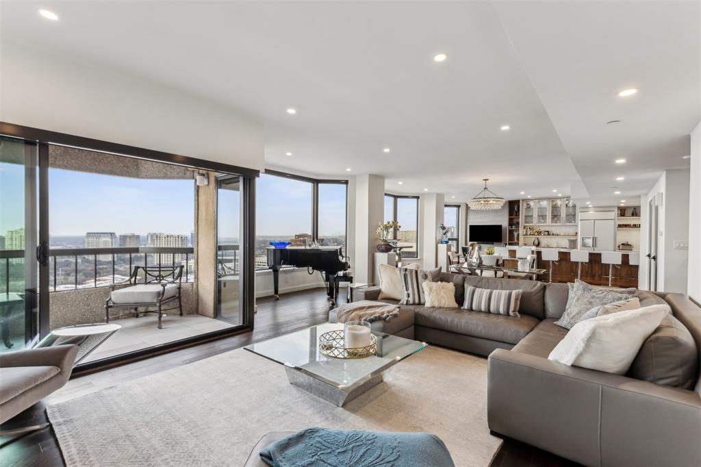La Tour Condo - Residential