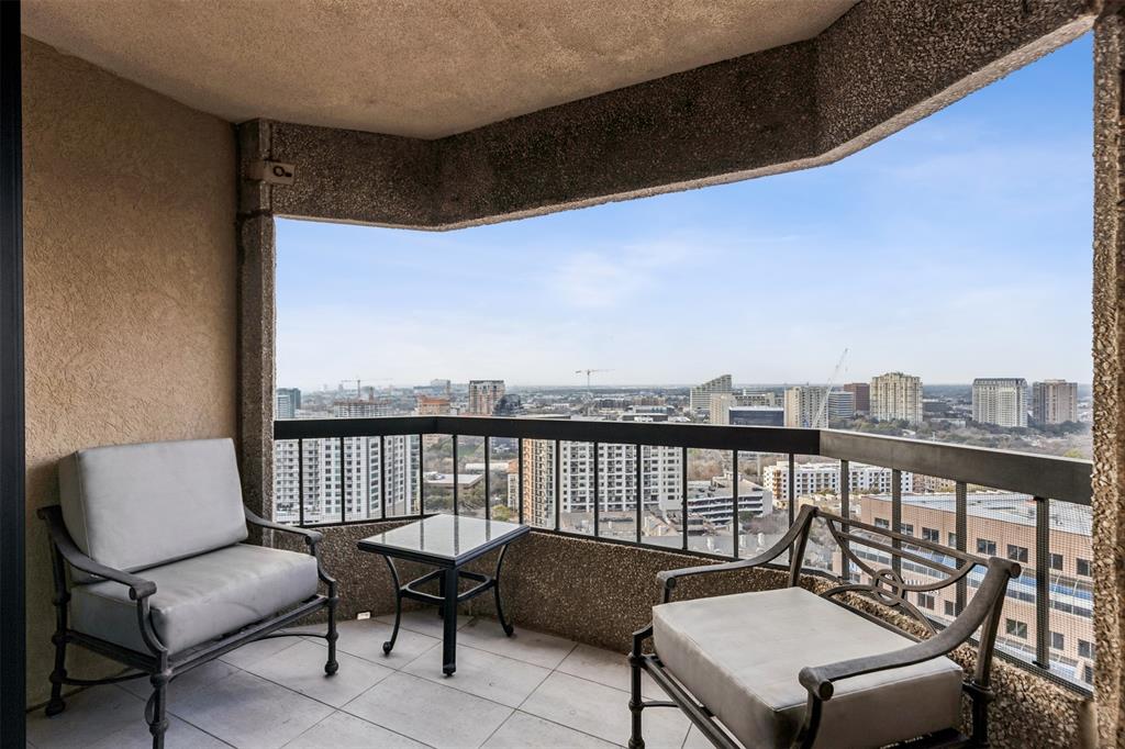 La Tour Condo - Residential