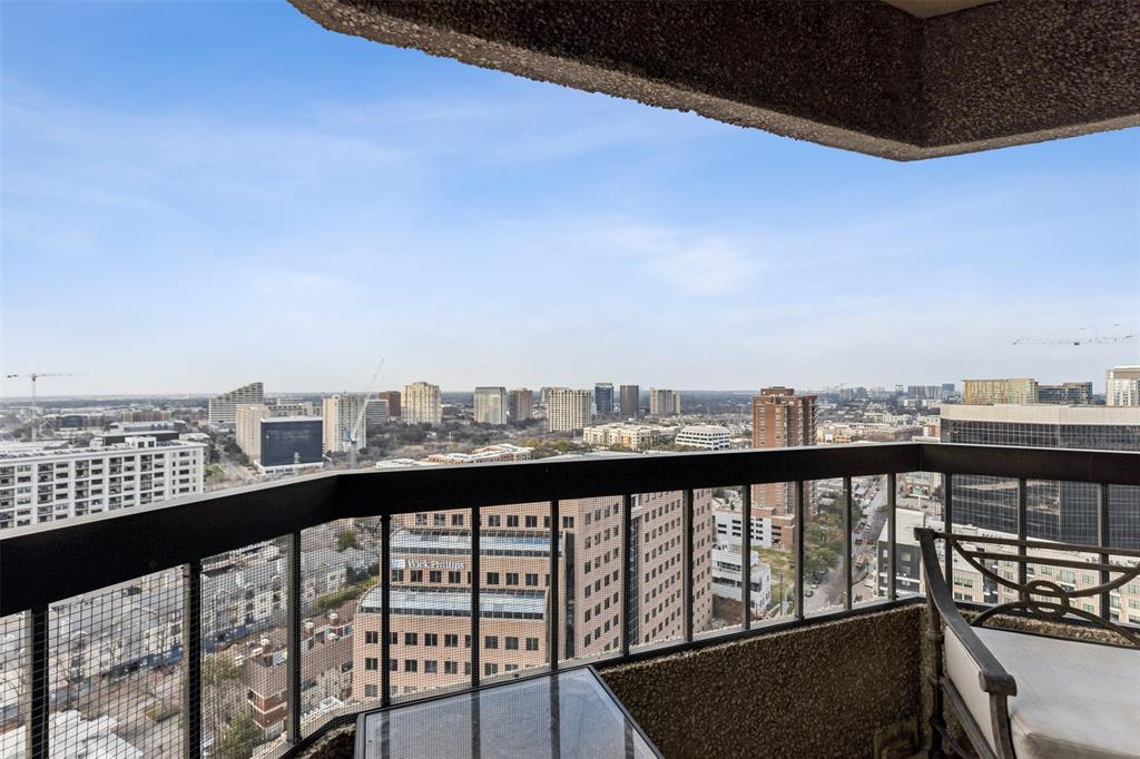 La Tour Condo - Residential