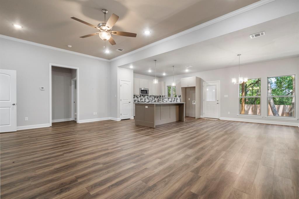 Oak Street Town Homes - Residential Lease
