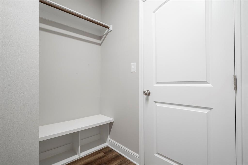 Oak Street Town Homes - Residential Lease
