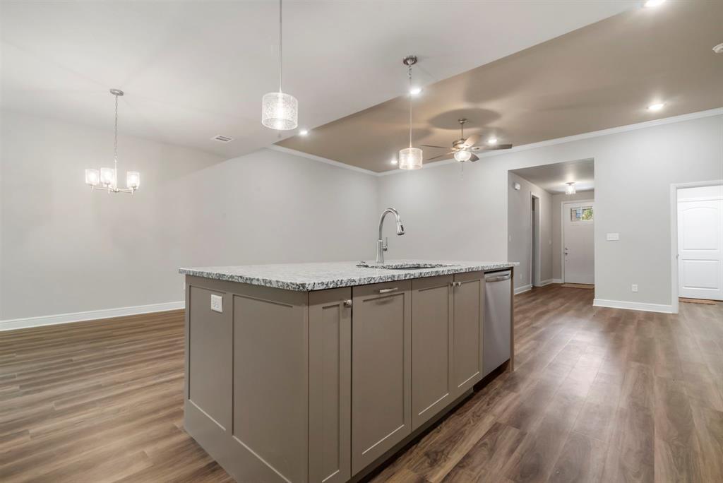Oak Street Town Homes - Residential Lease