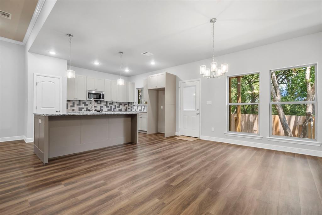 Oak Street Town Homes - Residential Lease