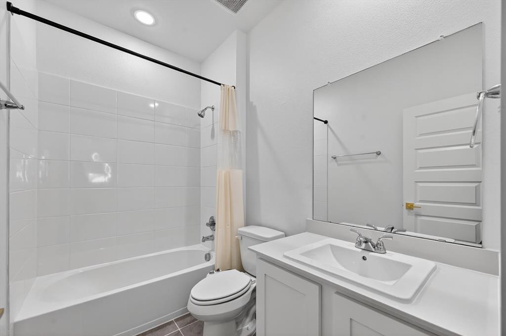 Lakepointe Ph III - Residential