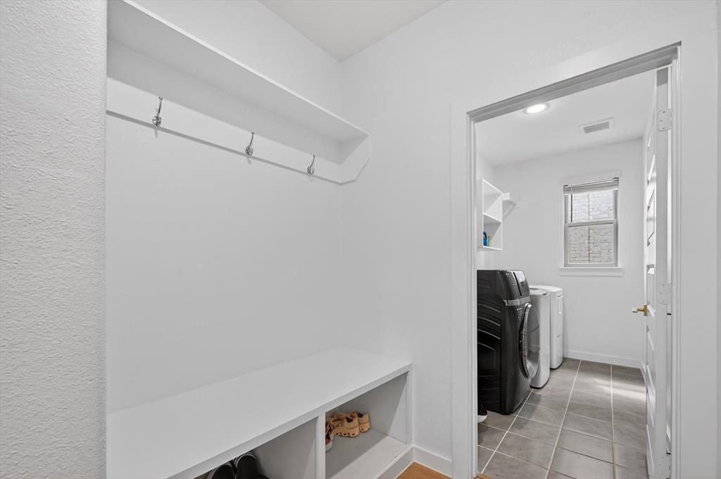 Lakepointe Ph III - Residential