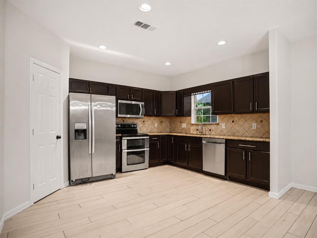 Winnetka Summit - Residential