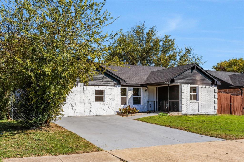 Singing Hills - Residential