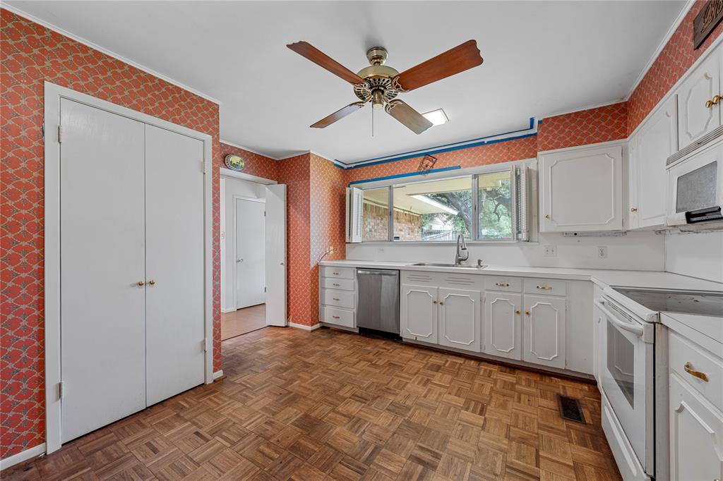 Old Oaks - Residential