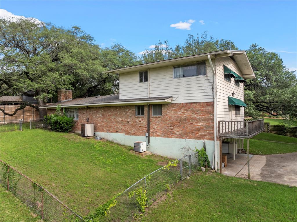 Old Oaks - Residential