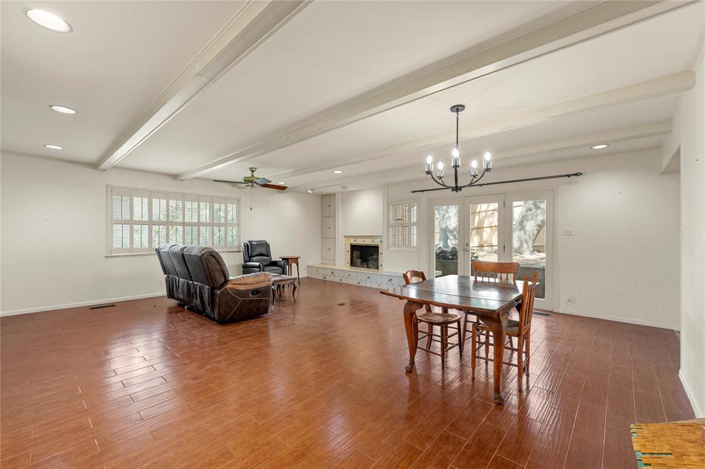 Old Oaks - Residential