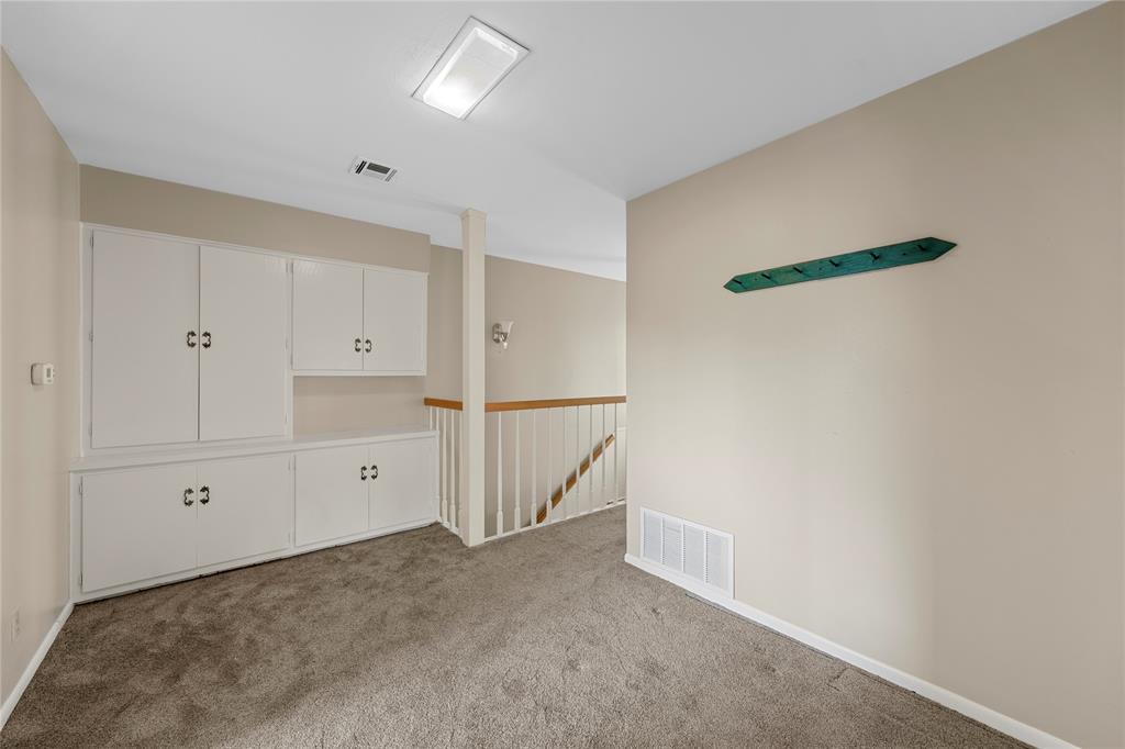 Old Oaks - Residential