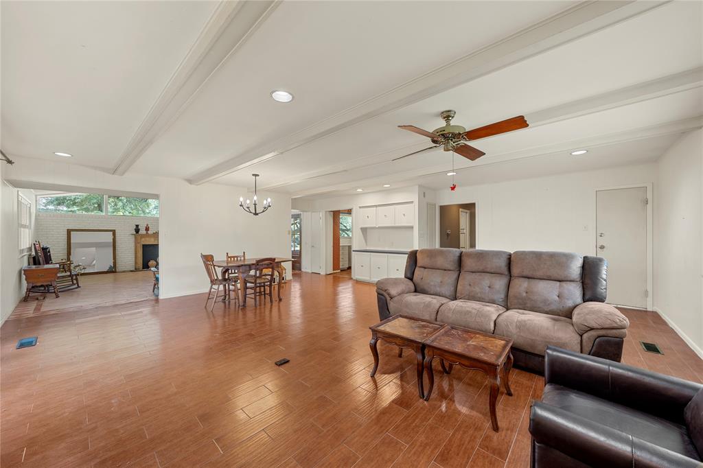 Old Oaks - Residential