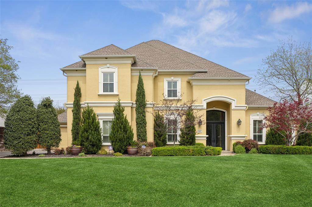 Royal Crest - Residential
