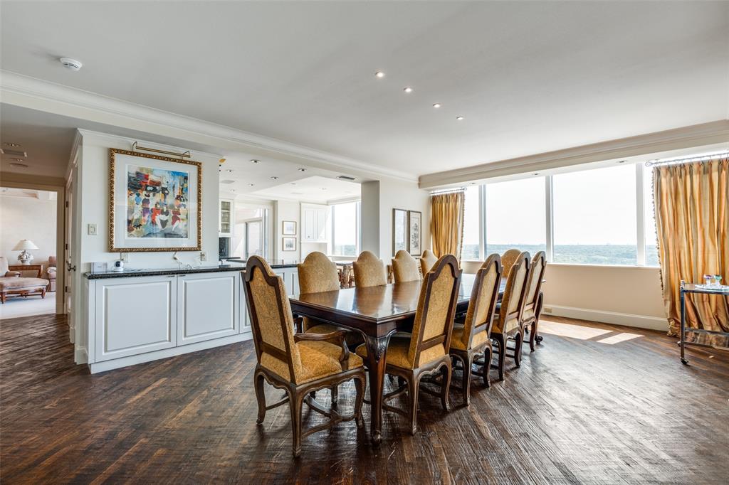 BONAVENTURE CONDOS - Residential