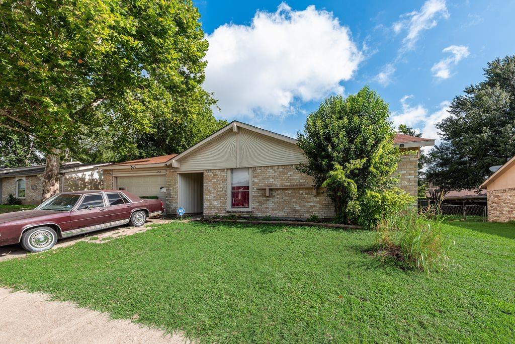 This is a home is in leased until 2.15.27. Recently updated 3 bedroom, 2 bath home with an open concept feel. It has a nice sized living room with brick brick fireplace. The galley style kitchen has lots of cabinet space, pass through bar, and breakfast dining nook. It has a
convenient one car garage and boasts a large fenced in backyard with small covered patio. Located in the Arlington
ISD, this house is a must-see!
