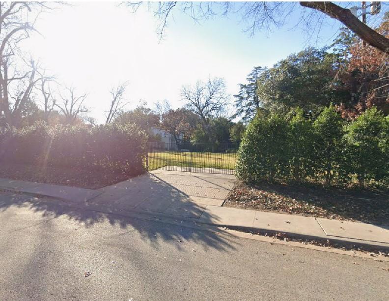 Hackberry Creek - Land