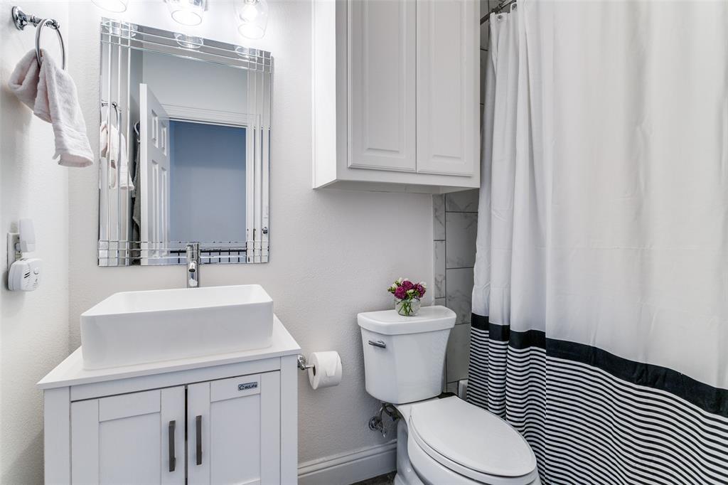 Versaille Condo - Residential Income