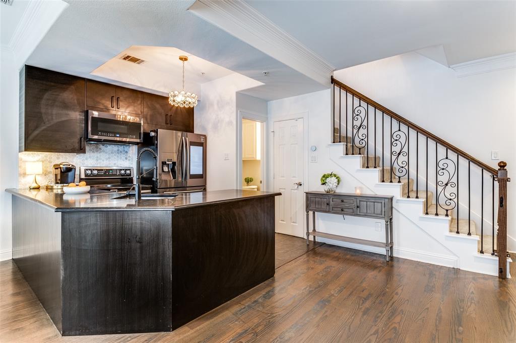 Versaille Condo - Residential Income