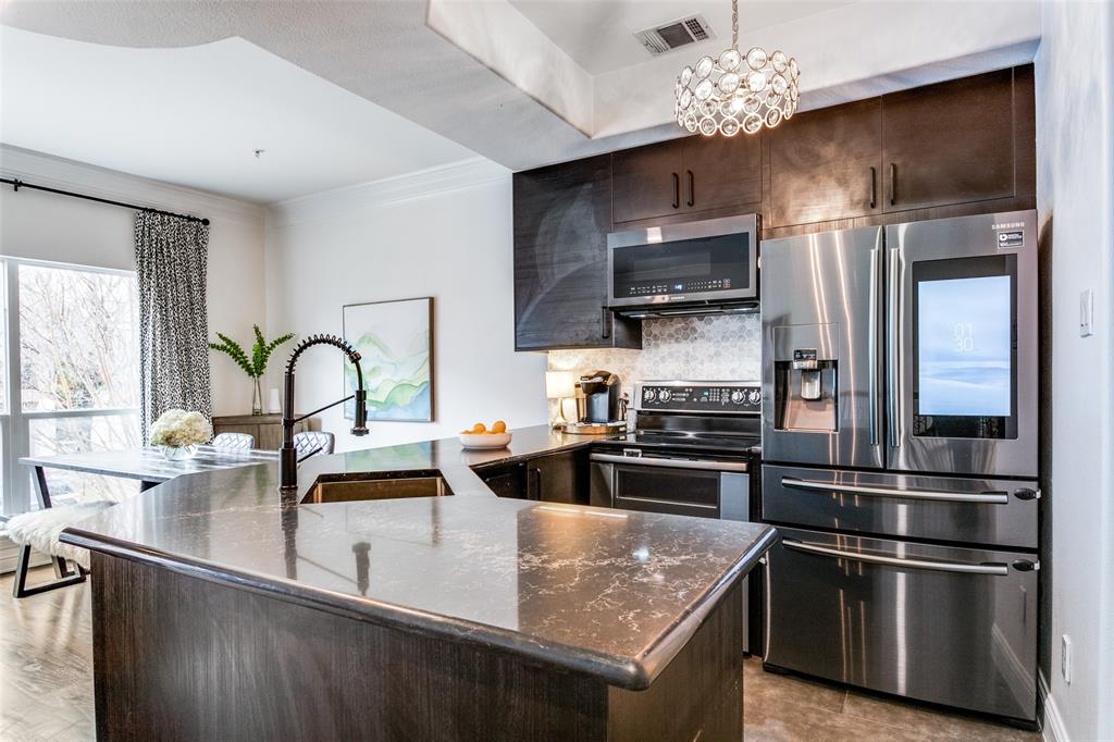 Versaille Condo - Residential Income