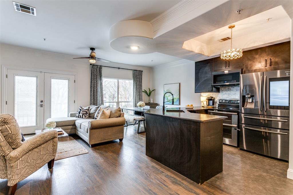 Versaille Condo - Residential Income