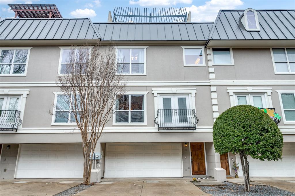 Versaille Condo - Residential Income
