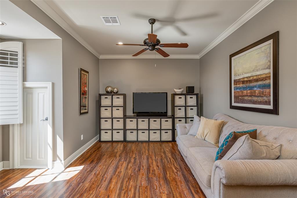 Island Park - Residential