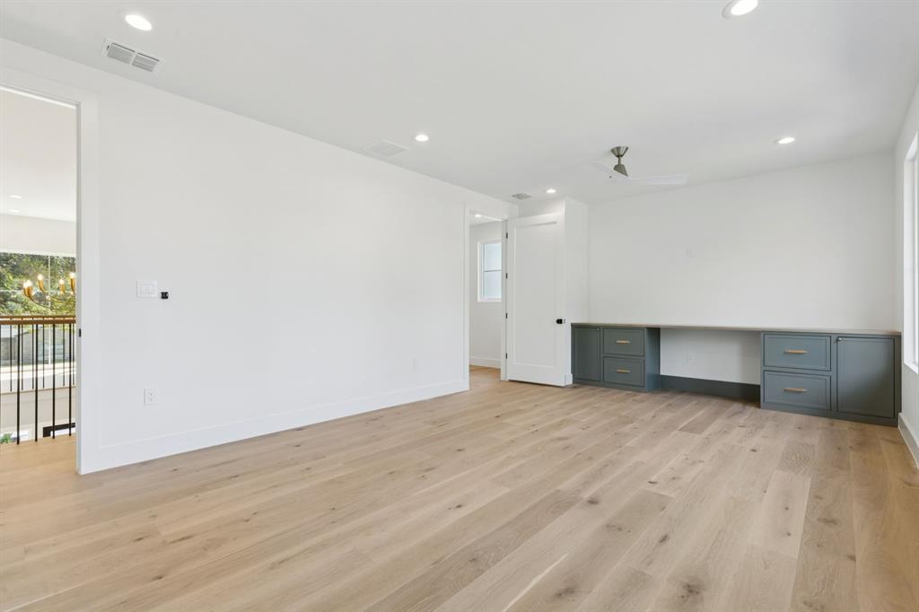 MARSH LANE 2 - Residential