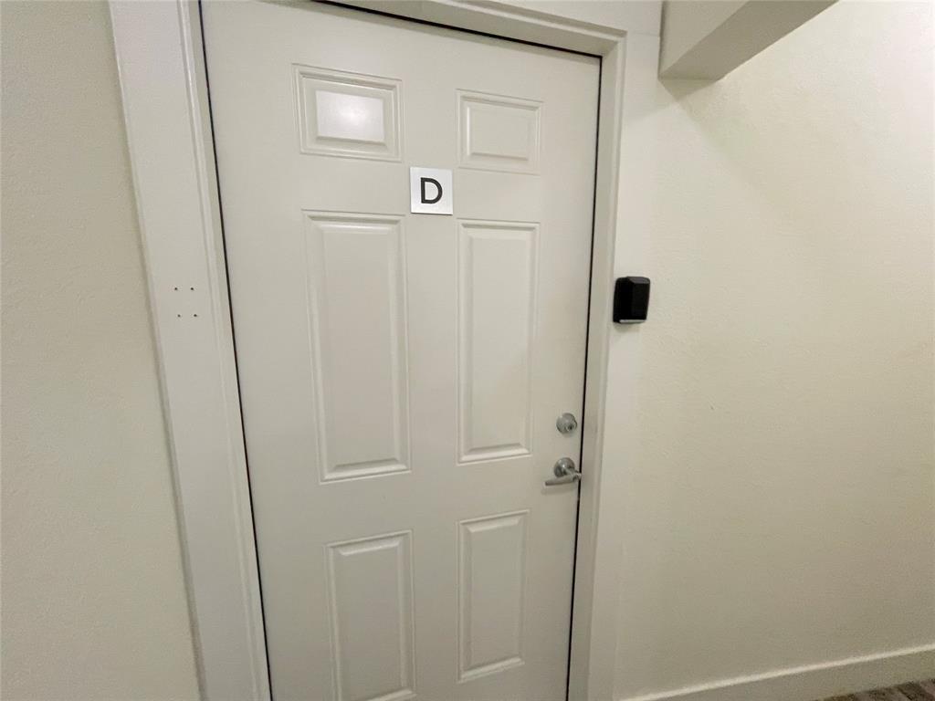 Dallas Land & Loan Cos Add 03 - Residential Lease