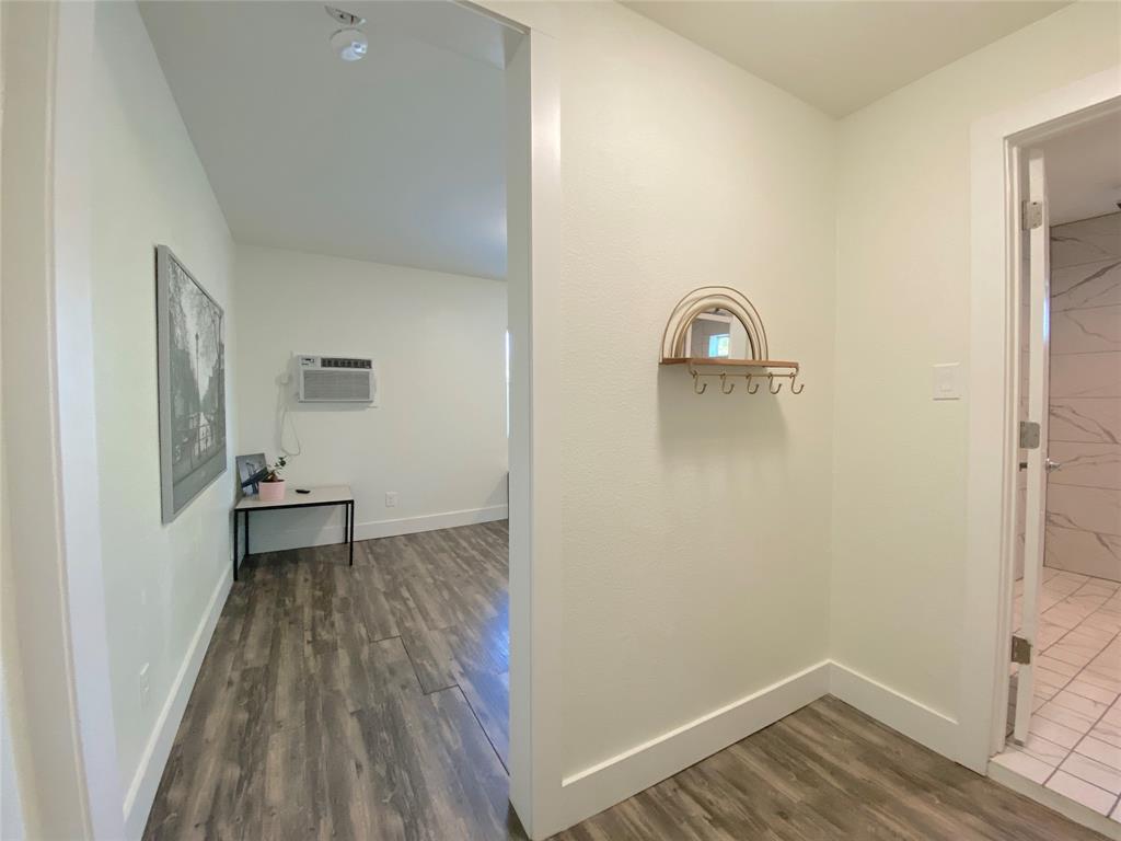 Dallas Land & Loan Cos Add 03 - Residential Lease