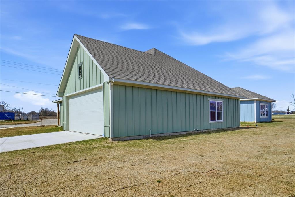 Railroad Ave Add - Residential