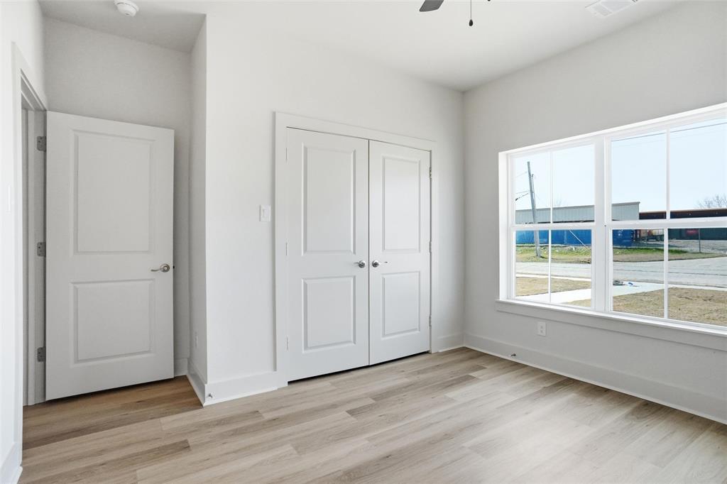 Railroad Ave Add - Residential